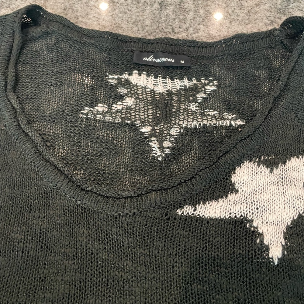 Black Star Pattern Sweater - Picture 6 of 7